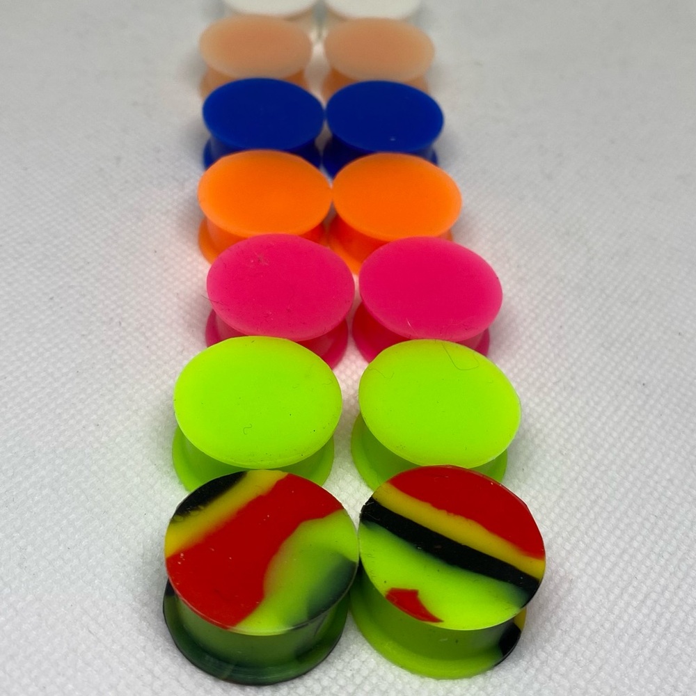 7 pairs of 20 mm silicone gauges